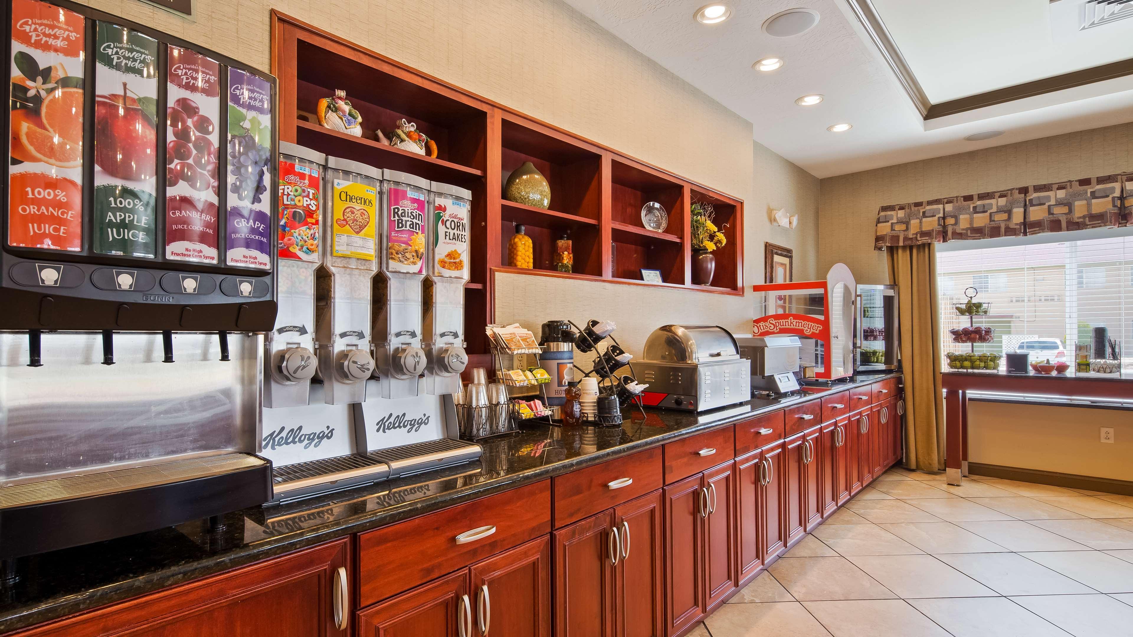 Best Western Plus Montezuma Inn&Suites Las Vegas Exterior foto